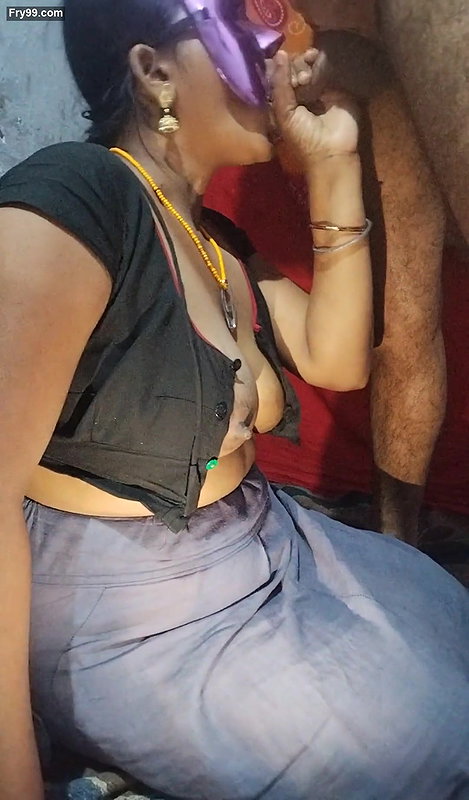 Aaj to mami ki gand Mari our Sara mall mami ko pila Diya raat ko.