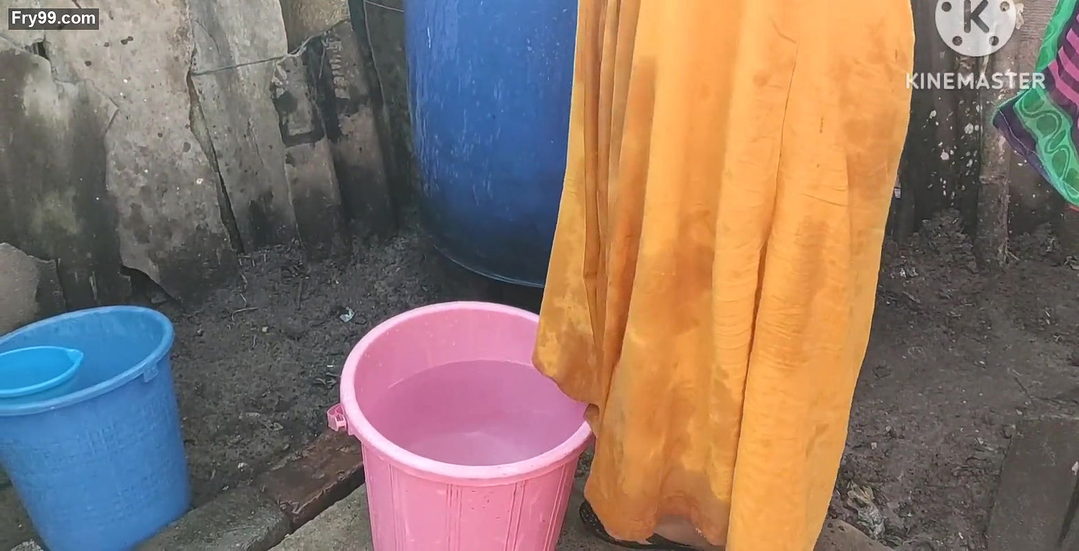 Anita yadav bathing outside with hot ass.