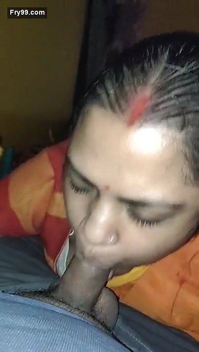 Boudi Sucking Cock