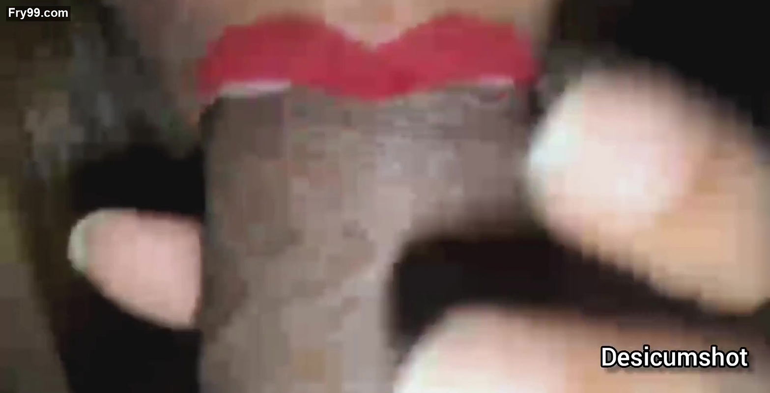 Desi xxx girlfriend Sloppy blowjob to her stepbrother.