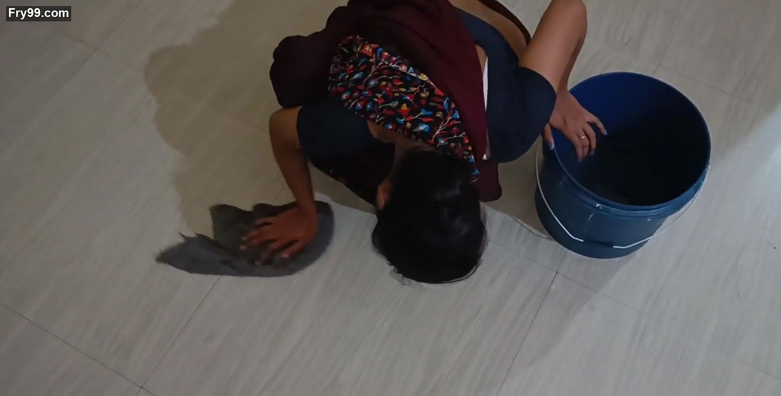 Indian Desi maid pussy Fucking with room owner clear Hindi audio.