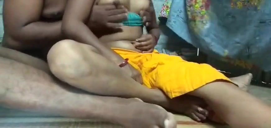 Nokarani ko choda jab Bibi Ghar par Nahi thi.