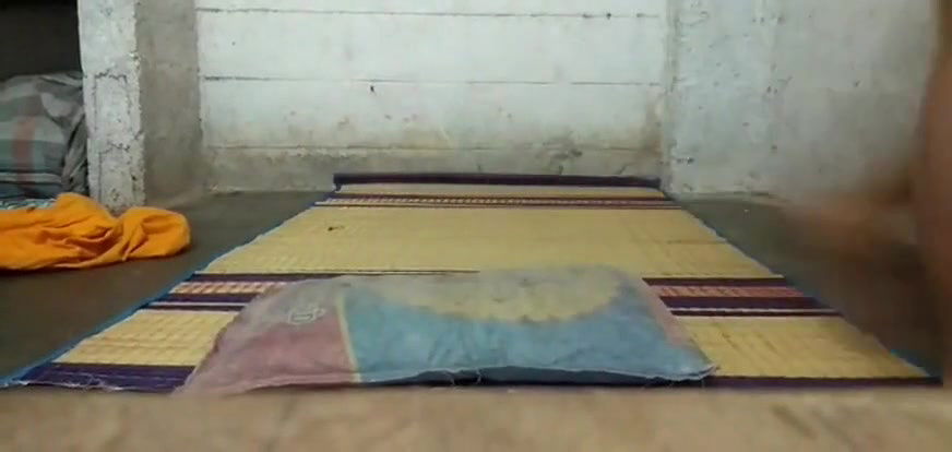 Pados wali aunty Ki ghar par Bula kar Raat bhar choda thuk lga kar.