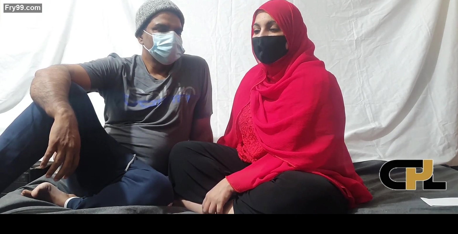 Pakistani Thurki Boss Fucked Hijabi Secretary.
