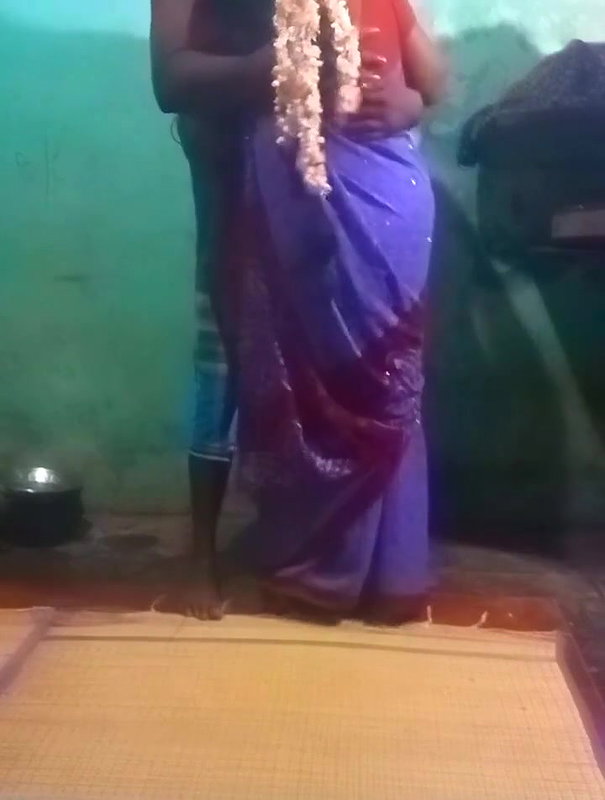 Tamil village aunty sex romance.