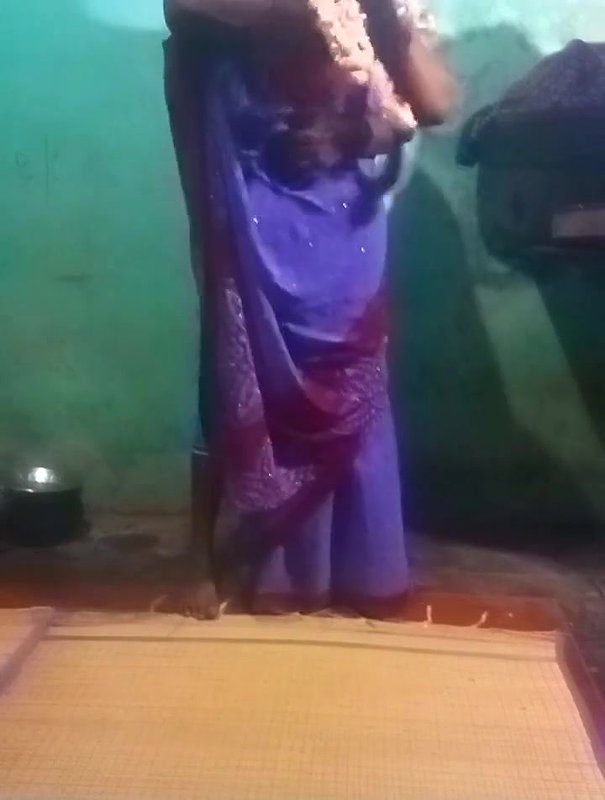 Tamil village aunty sex romance.