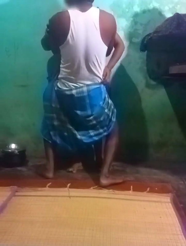 Tamil village aunty sex romance.