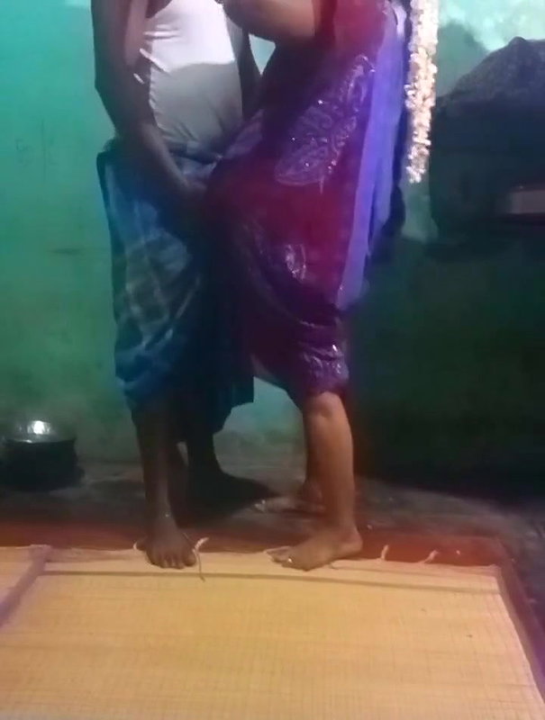 Tamil village aunty sex romance.