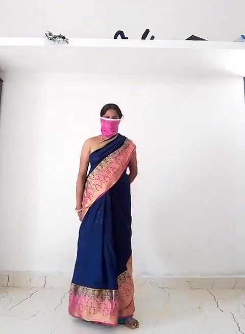 Tamil wife Swetha blouse less saree show.