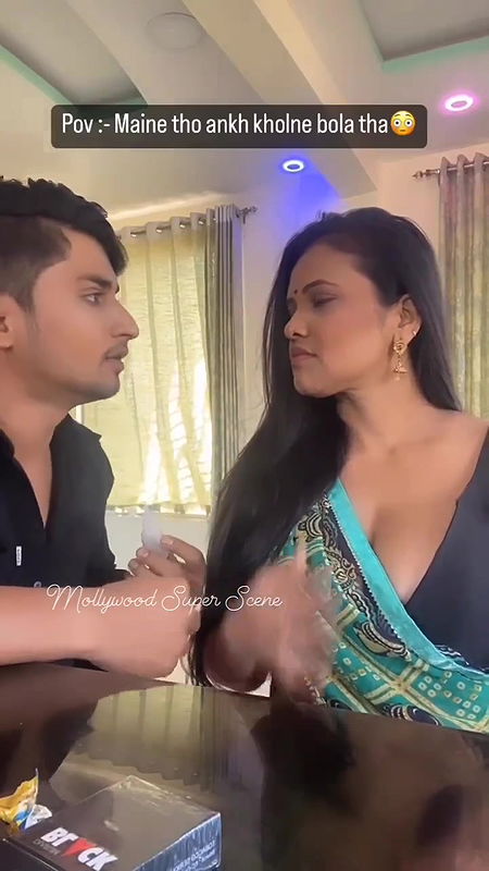 busty ullu actress cleavage