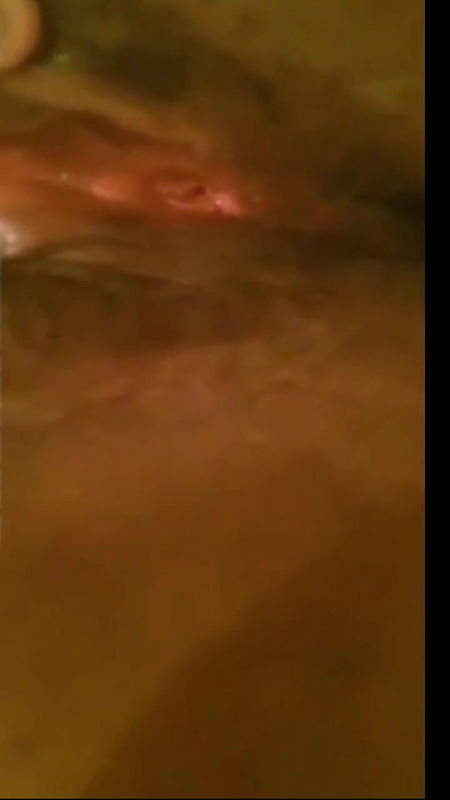 Desi Milf Showing And Rubbing Pussy