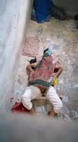 paki couple caught fucking