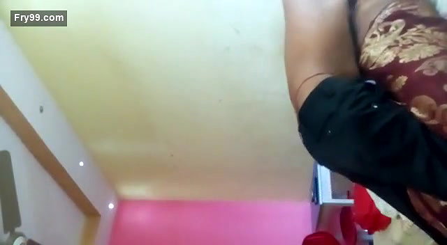 Married bhabhi having affair with neighbors guy