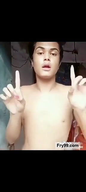 Tiktok star Montii Roy Big boobs