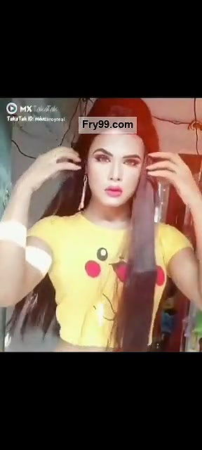 Tiktok star Montii Roy Big boobs