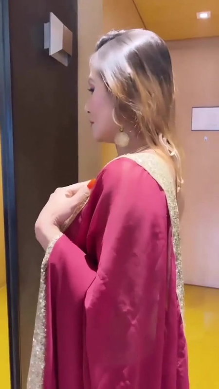 Karishma Kar Alluring Beauty Too Sexy