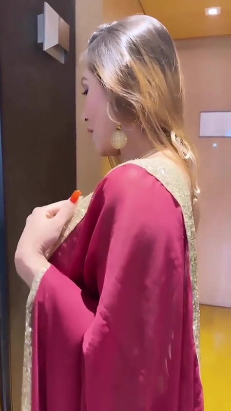 Karishma Kar Alluring Beauty Too Sexy