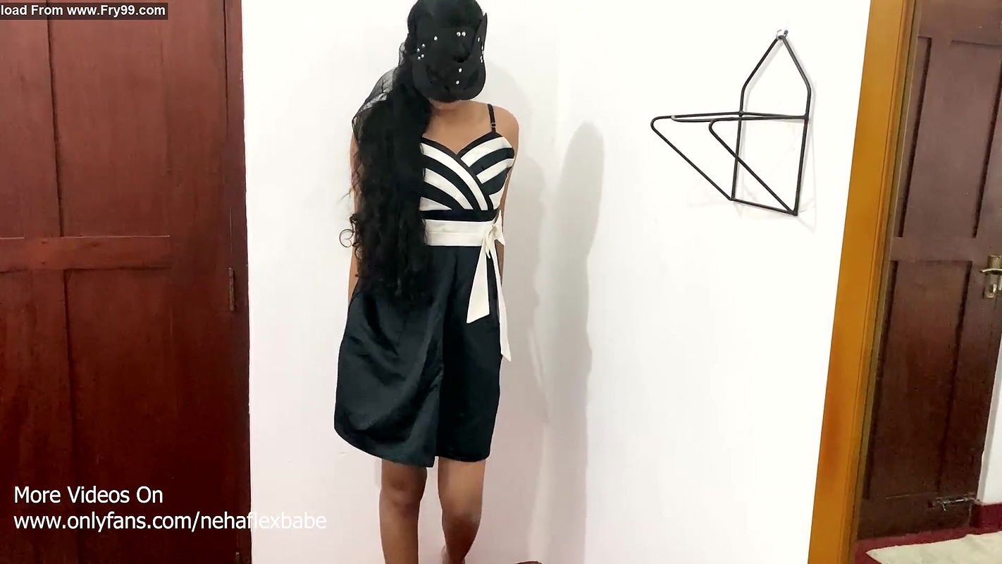 beautiful sri lankan sexy girl nude show.