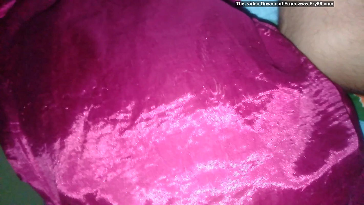 Desi Indian beautiful wife ritu enjoy sex night in hotel room.