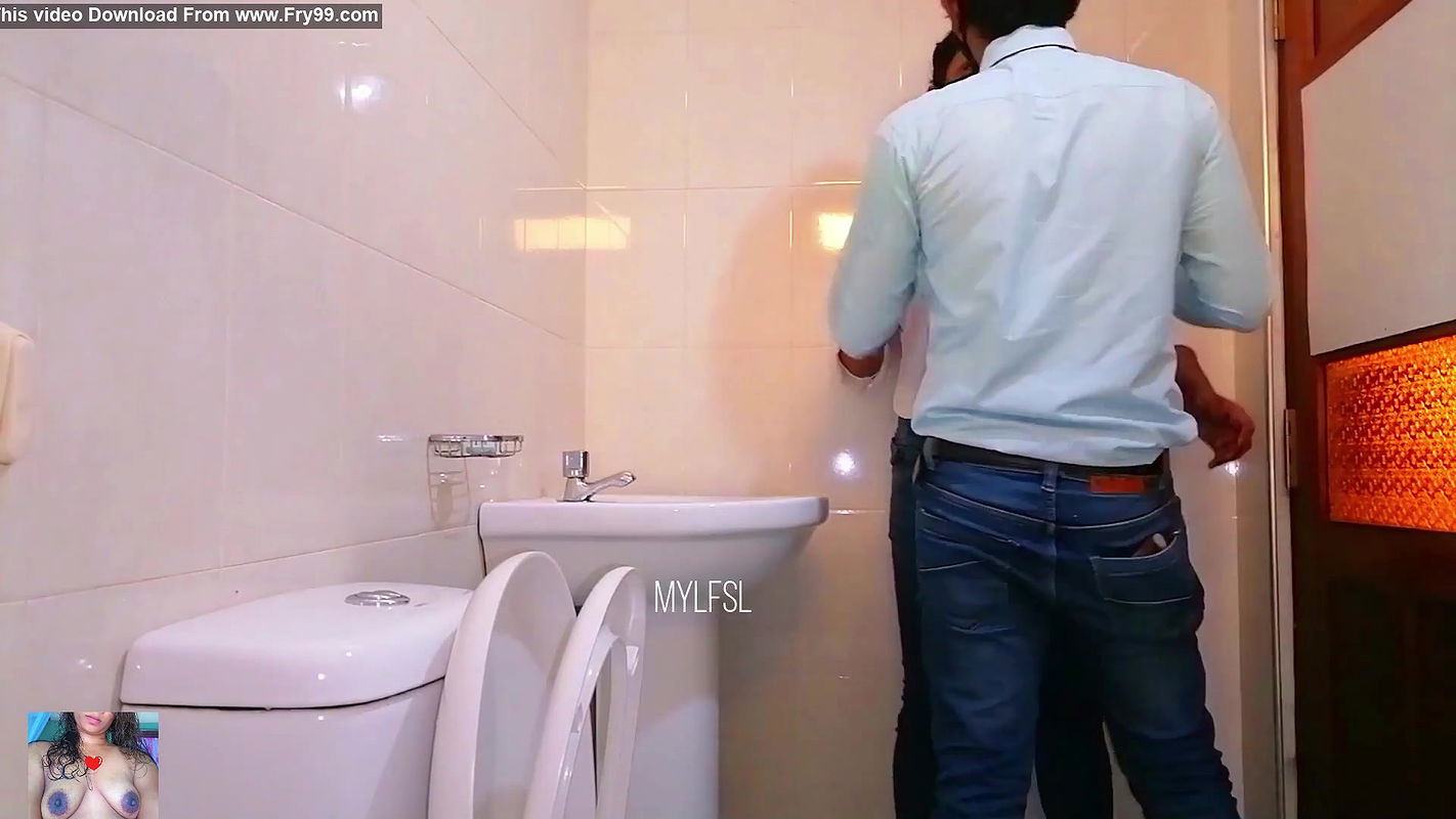 Quick Fuck With A Hot, Sexy Girl in The Office Bathroom.