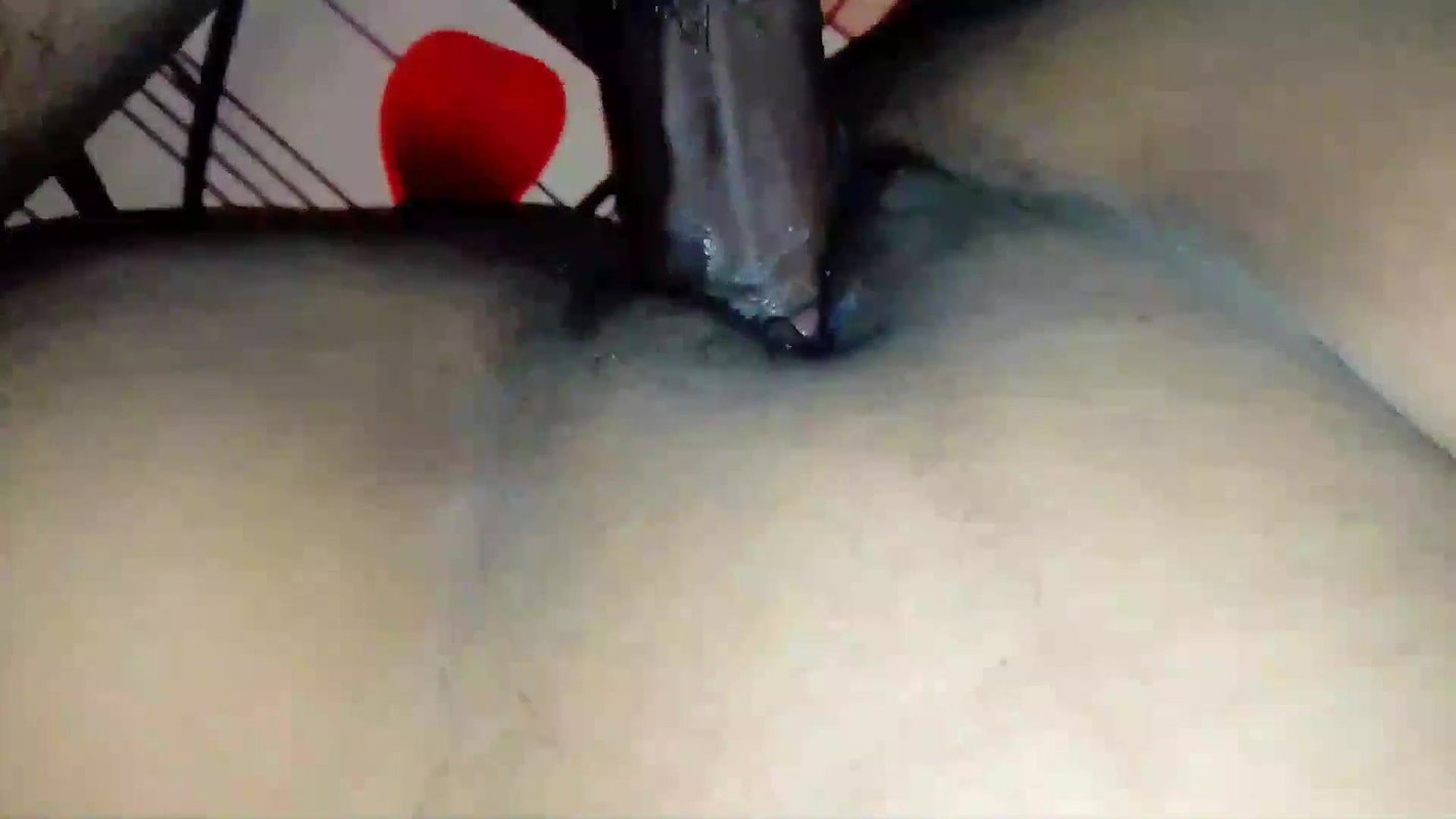 Super hot and cute desi girlfriend Ass fucked by boyfriend.