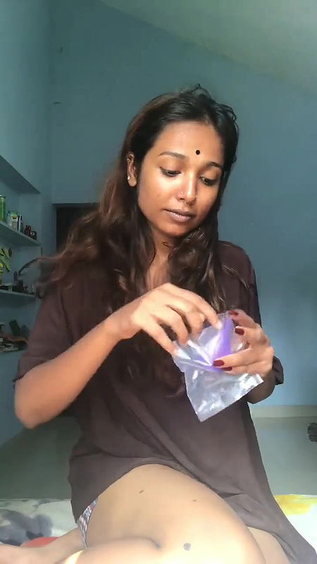 Sexy Bhabhi Boobs show