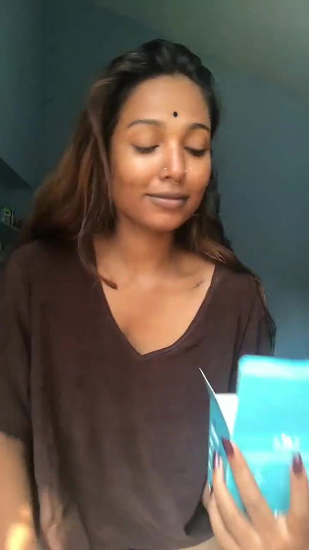 Sexy Bhabhi Boobs show