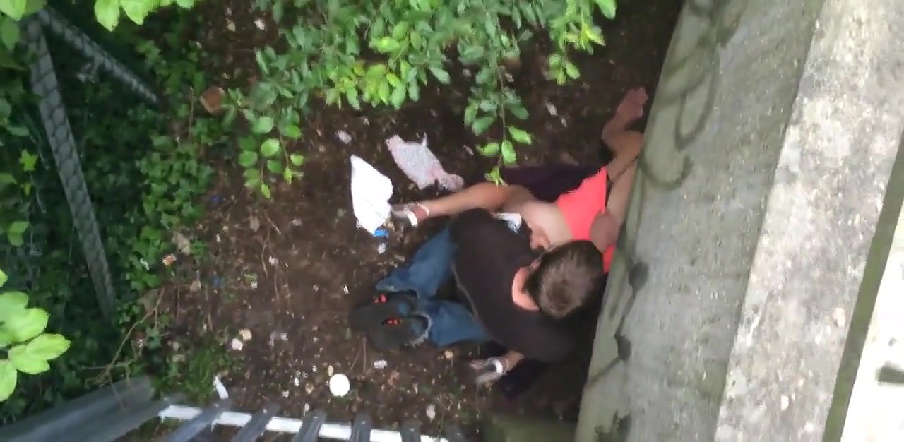 Couple caught having sex under the bridge