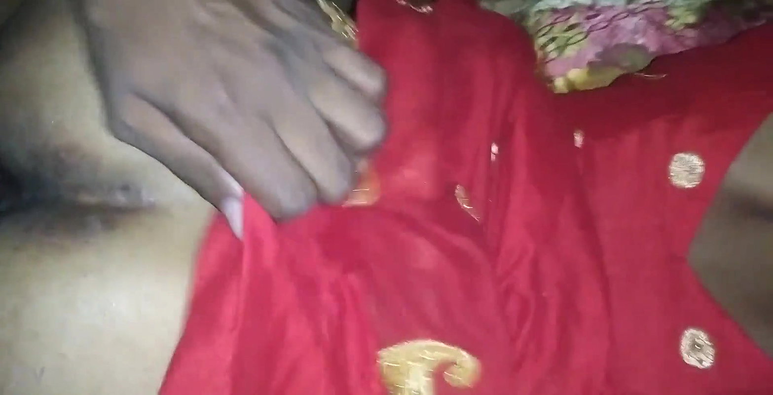 भाभी की साड़ी मे चुदाई.