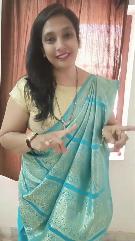 aa gaya result itne achhe numbers aaye⧸abhi me ja rhi hu temple⧸saree draping &⧸feeling prou.
