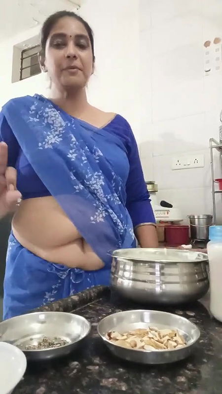 aaj ghar par bnaya sweet dish kheer Jo sabhi ko bhot hi Pasand aay.