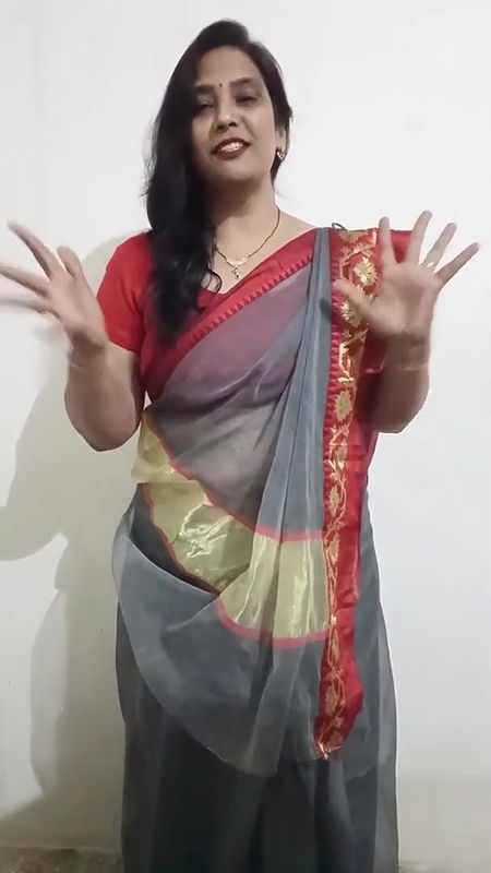 aaj me aai hu Manilakshmi tirth ⧸saree pahenkar hi temple me ⧸paheli bar family k sath vide.