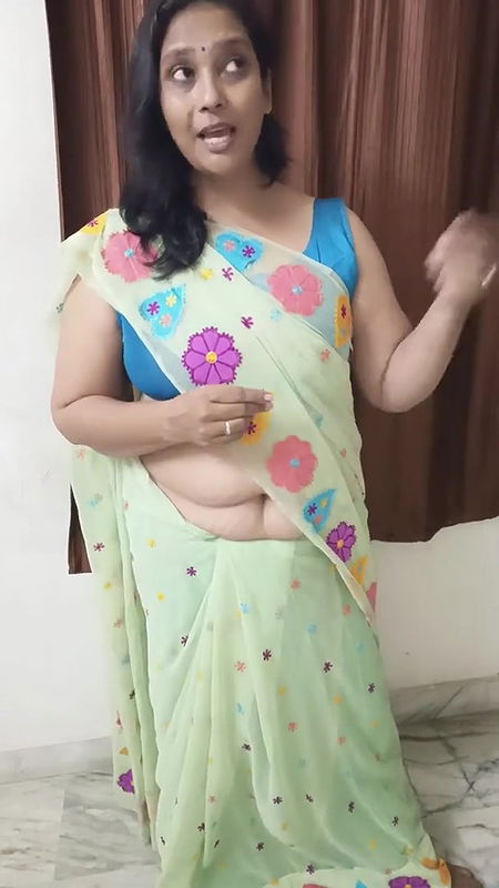 aaj me again product review leke aai hu⧸aapko bola fir bhi vdo bnate hi jate ho bandh kro achha ni