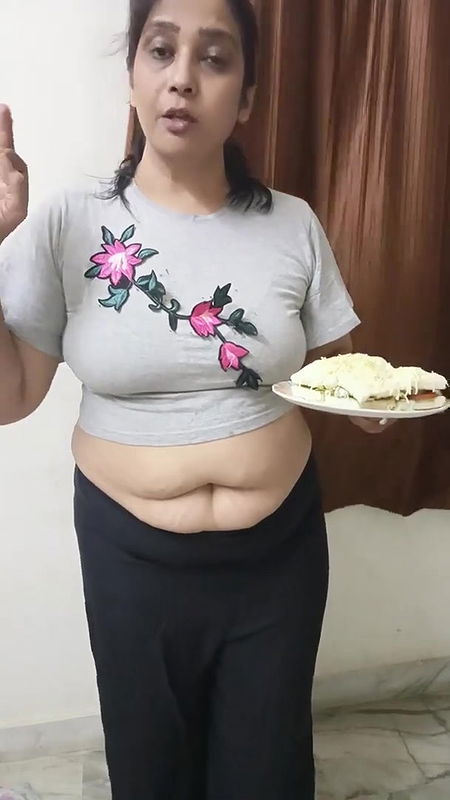 aaj mene ghar par banaya veg sandwich⧸bachho ko ase hi Maza aata he khane m.