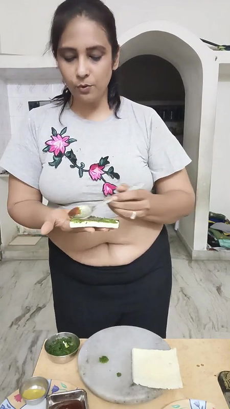 aaj mene ghar par banaya veg sandwich⧸bachho ko ase hi Maza aata he khane m.