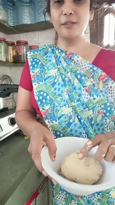 Aaloo sbji and roti dhaba style⧸ha me to kuch Kam nai krti ⧸pura din vdo bnati hu⧸sabko bewkuf bnat.