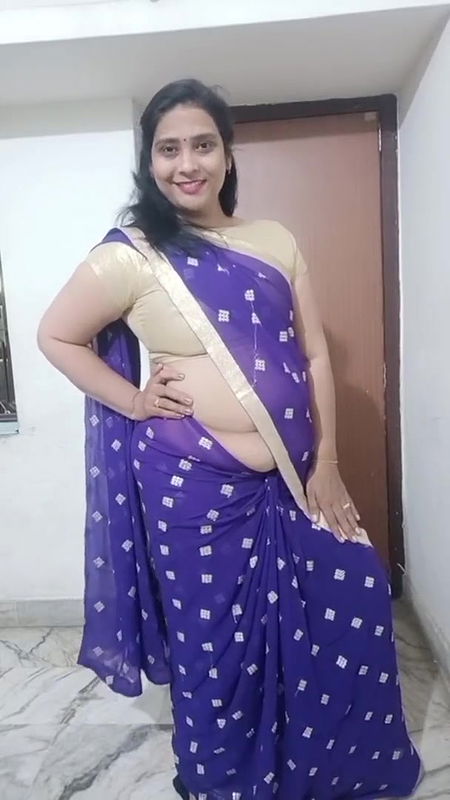 again aaj me saree drapping vidio La.