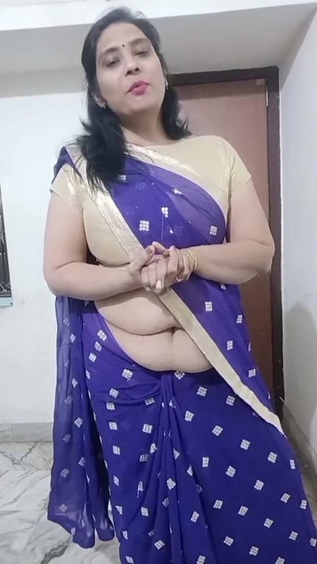 again aaj me saree drapping vidio La.