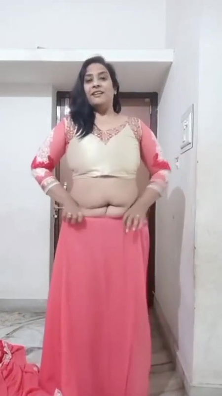 again viewers demand saree drapping vide.