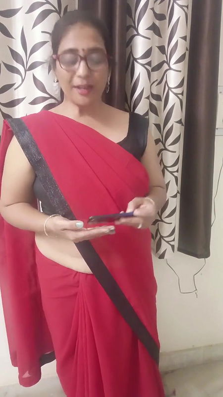 asa kya huaa ki jese mene ganaa shuru kiya log bhag khade huee jese koi toofan aa gya ho????