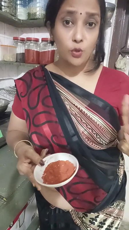 Barish ke mausam me banaye asa garma garam nasta ki dil bol uthe wahhh kya baat he bos