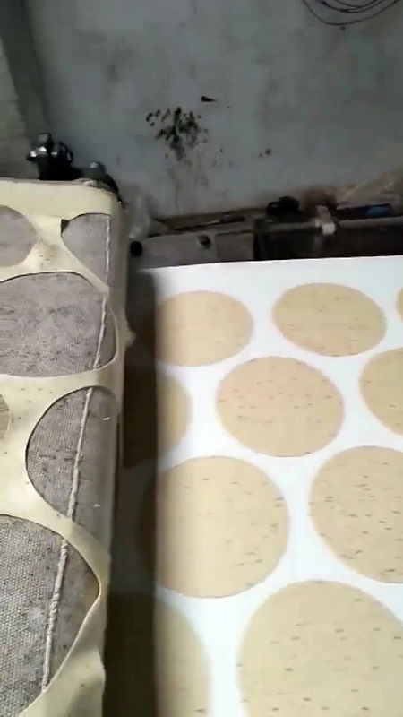 factory me kam karte karte thak gai⧸aaj kitchen me ban rha he healthy protein chilla⧸Jain recipe.