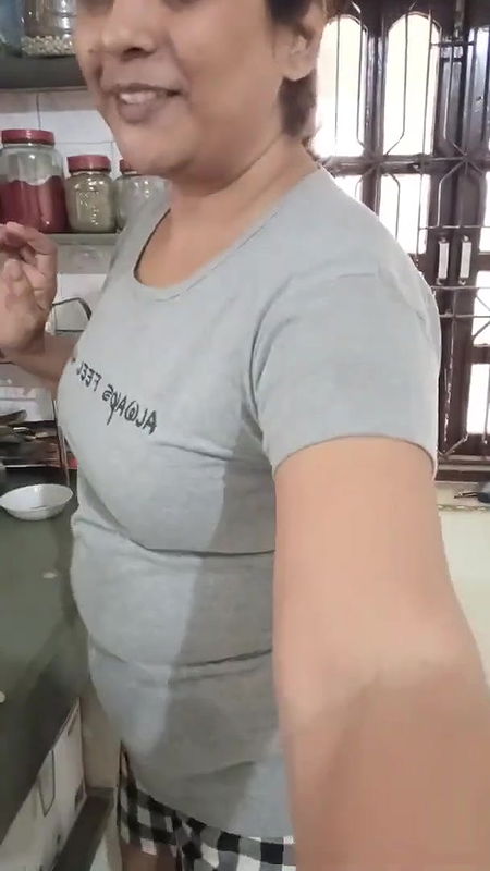 ghar par hotel jesi Jain dal fry or jira rice banaya⧸Jain food bhi bhot tasty hota h.