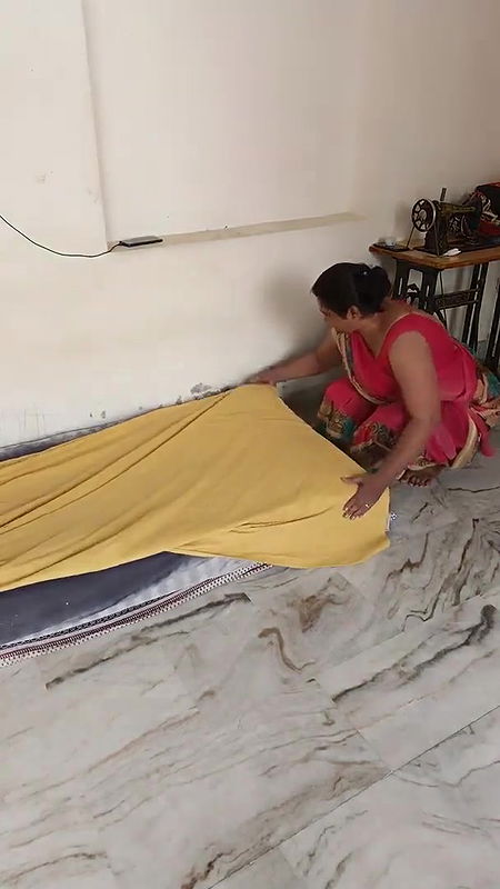 House cleaning video in Desi style⧸me Ghar me ase hi zadu pochha krti hu⧸mko ye task bhi pura krna .