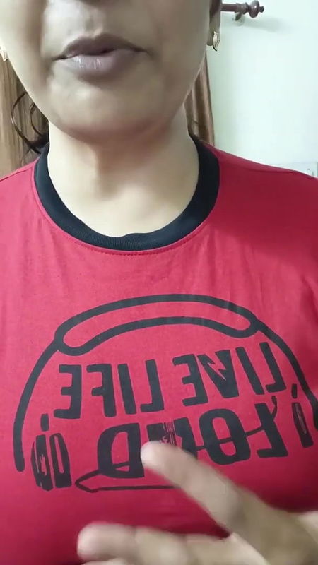 how I maintain my lips at  hom.