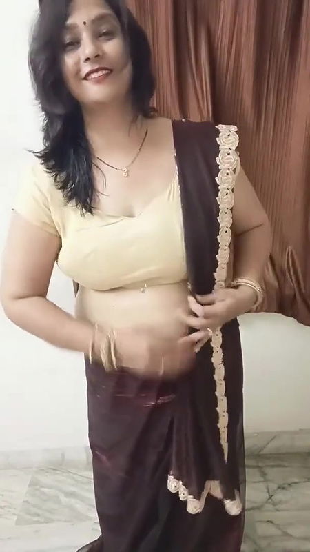 how to wear net saree in Gujarati style⧸mene apne hair cut krwaye kese lag rhe he⧸purani saree drap.