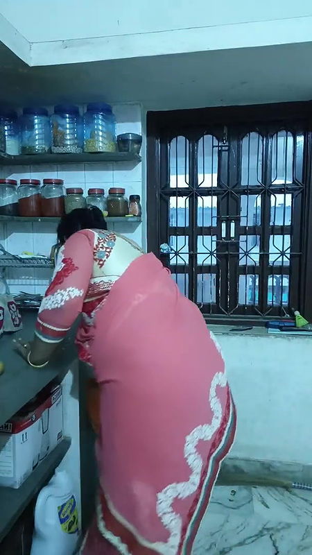 itana kam karne ke bad bhi hame log bolte he ham nikkame he!!! matlab kuch v？ are ek din yhi ji kr..