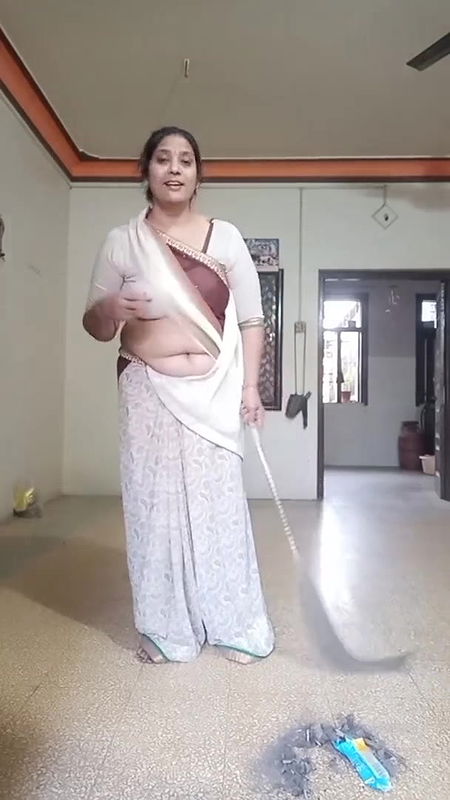 kruti Patel aaj KR rhi he Ghar ki dafa.