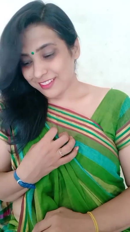 kruti Patel ke pasndida vidio.