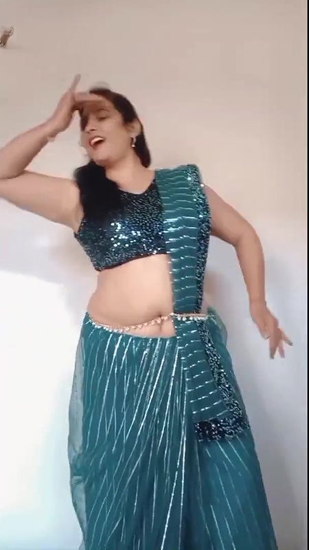 kruti Patel saree  vidi.